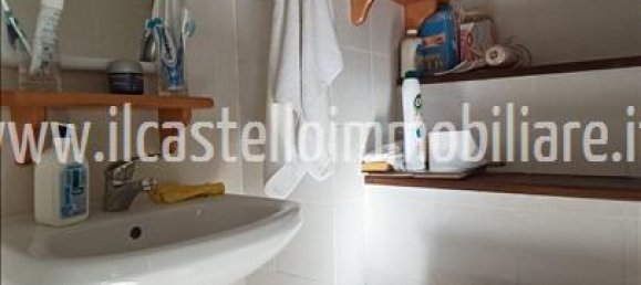 4 rooms House in Radicofani, Italy No. 130624 18