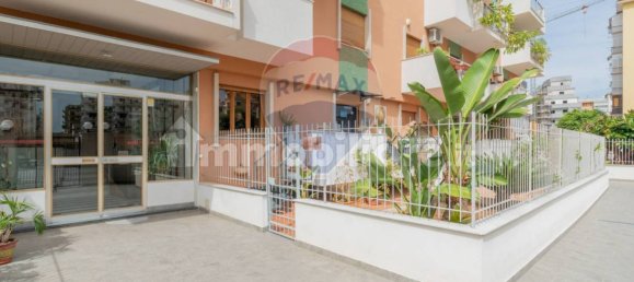 2 Schlafzimmer Wohnung in Palermo, Italy, Nr. 335326 2