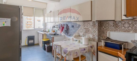 2 Schlafzimmer Wohnung in Palermo, Italy, Nr. 335326 6