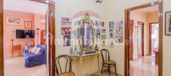 2 Schlafzimmer Wohnung in Palermo, Italy, Nr. 335326 23