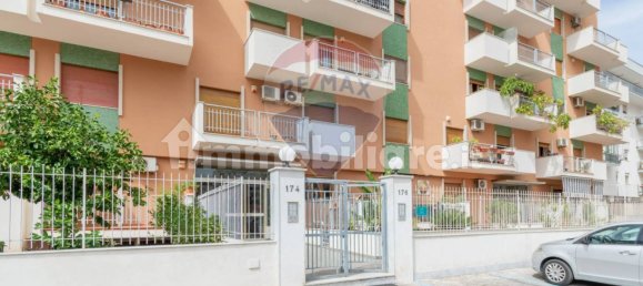 2 Schlafzimmer Wohnung in Palermo, Italy, Nr. 335326 3