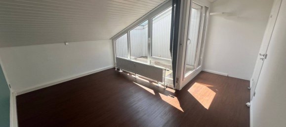 2-salle Appartement à Esslingen, Germany No. 232366 6