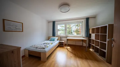 Квартира с 4 комнатами в Фёльс, Австрия № 218150