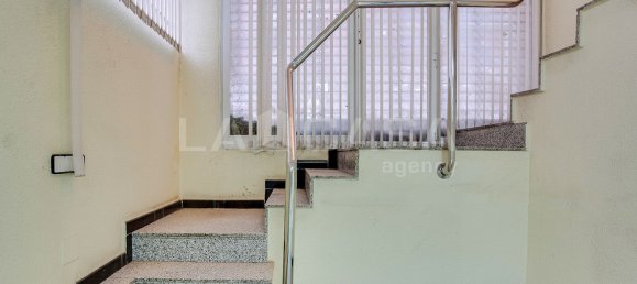 Propriété commerciale à Cornella De Llobregat, Spain 551m² No. 169418 31