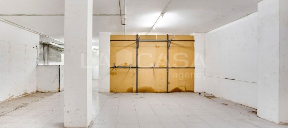 Propriété commerciale à Cornella De Llobregat, Spain 551m² No. 169418 8