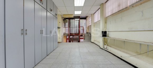 Propriété commerciale à Cornella De Llobregat, Spain 551m² No. 169418 21