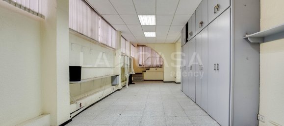 Propriété commerciale à Cornella De Llobregat, Spain 551m² No. 169418 45
