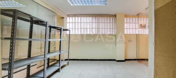 Propriété commerciale à Cornella De Llobregat, Spain 551m² No. 169418 58