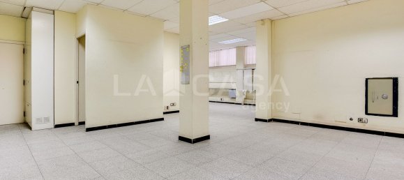 Propriété commerciale à Cornella De Llobregat, Spain 551m² No. 169418 2
