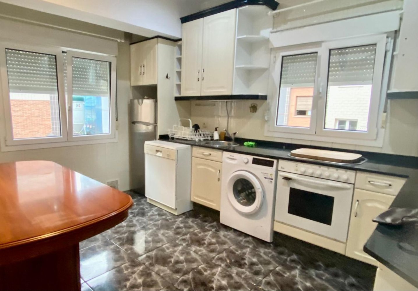 3 chambres Appartement à Gijon, Spain No. 164567