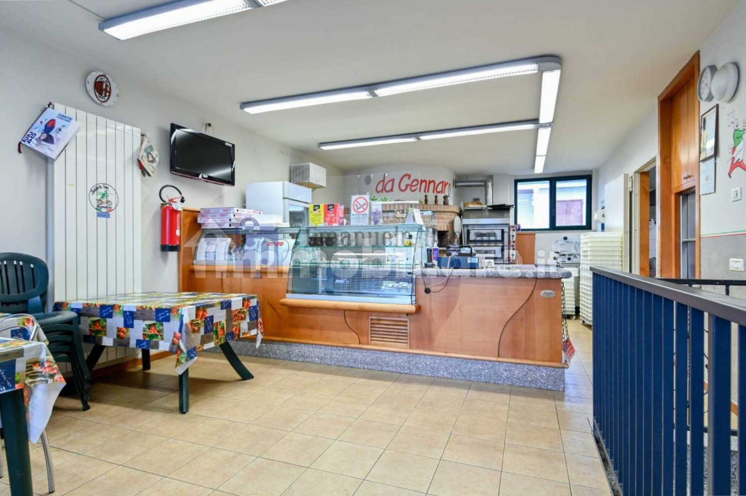 3 rooms Commercial property in Costa di Mezzate, Italy No. 149924