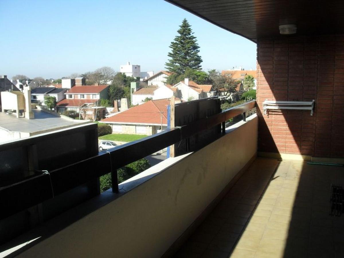2 bedrooms Apartment in Mar del Plata, Argentina No. 84449