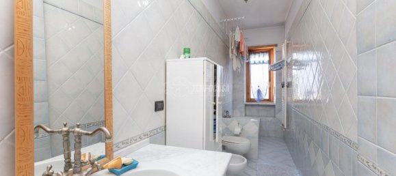 5 rooms Apartment in Santena, Italy No. 111007 21