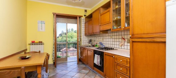 5 rooms Apartment in Santena, Italy No. 111007 4
