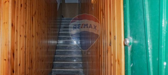 4 bedrooms Apartment in Adrano, Italy No. 106051 7