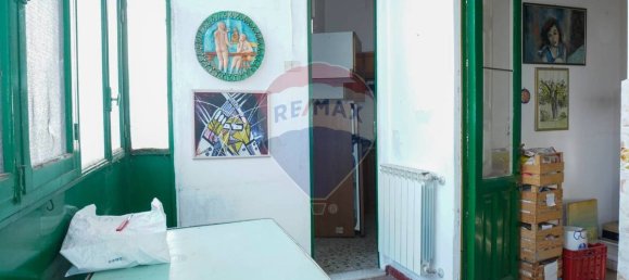 4 bedrooms Apartment in Adrano, Italy No. 106051 21