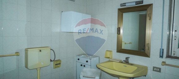 4 bedrooms Apartment in Adrano, Italy No. 106051 18