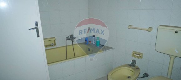 4 bedrooms Apartment in Adrano, Italy No. 106051 17