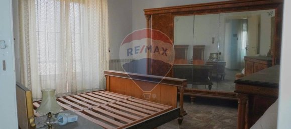 4 bedrooms Apartment in Adrano, Italy No. 106051 20