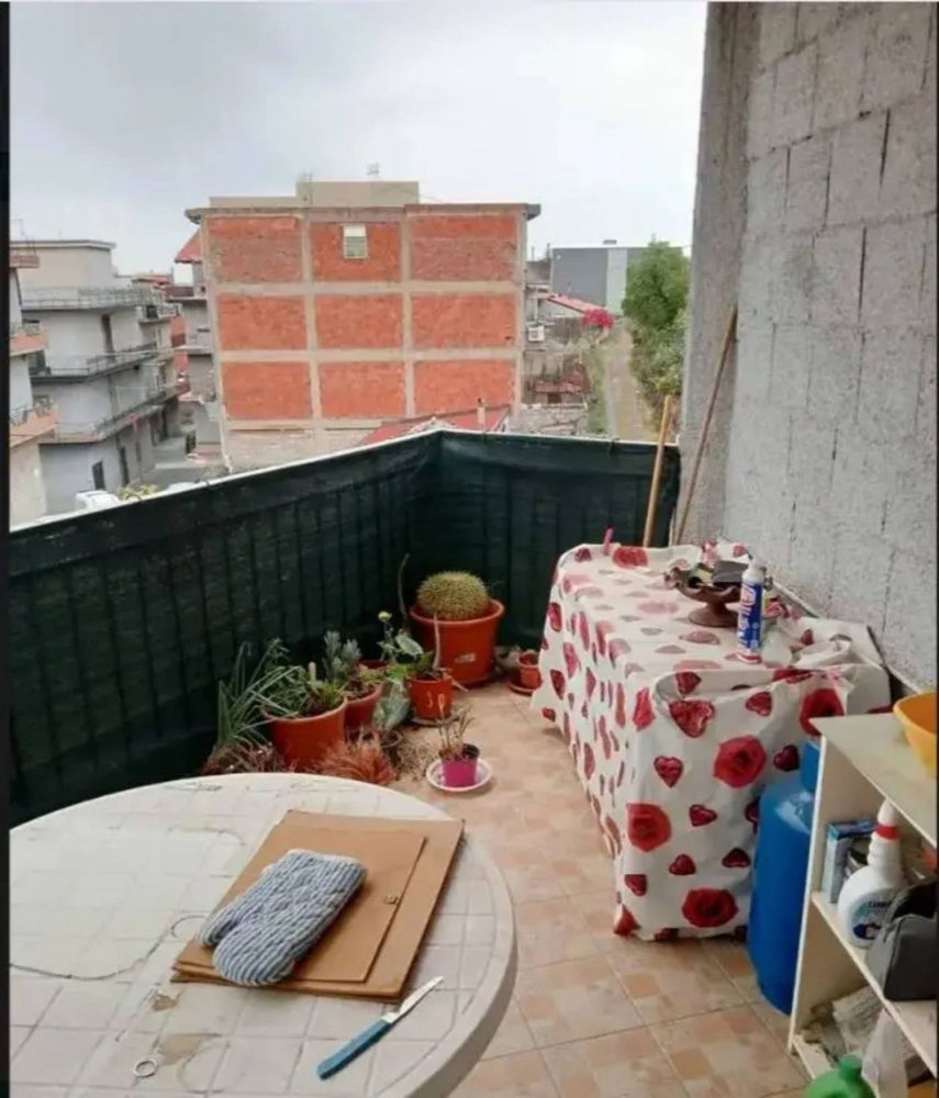 Estudio en Biancavilla, Italy No. 126454