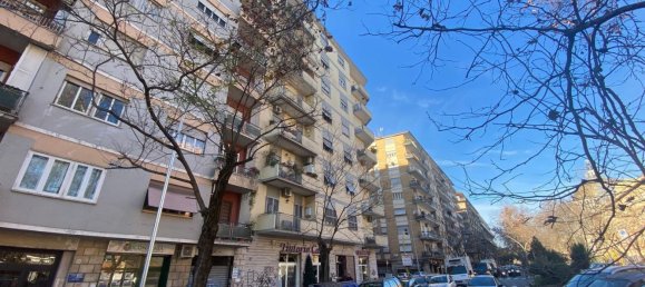 2 bedrooms Apartment in Rome, Italy No. 341794 2