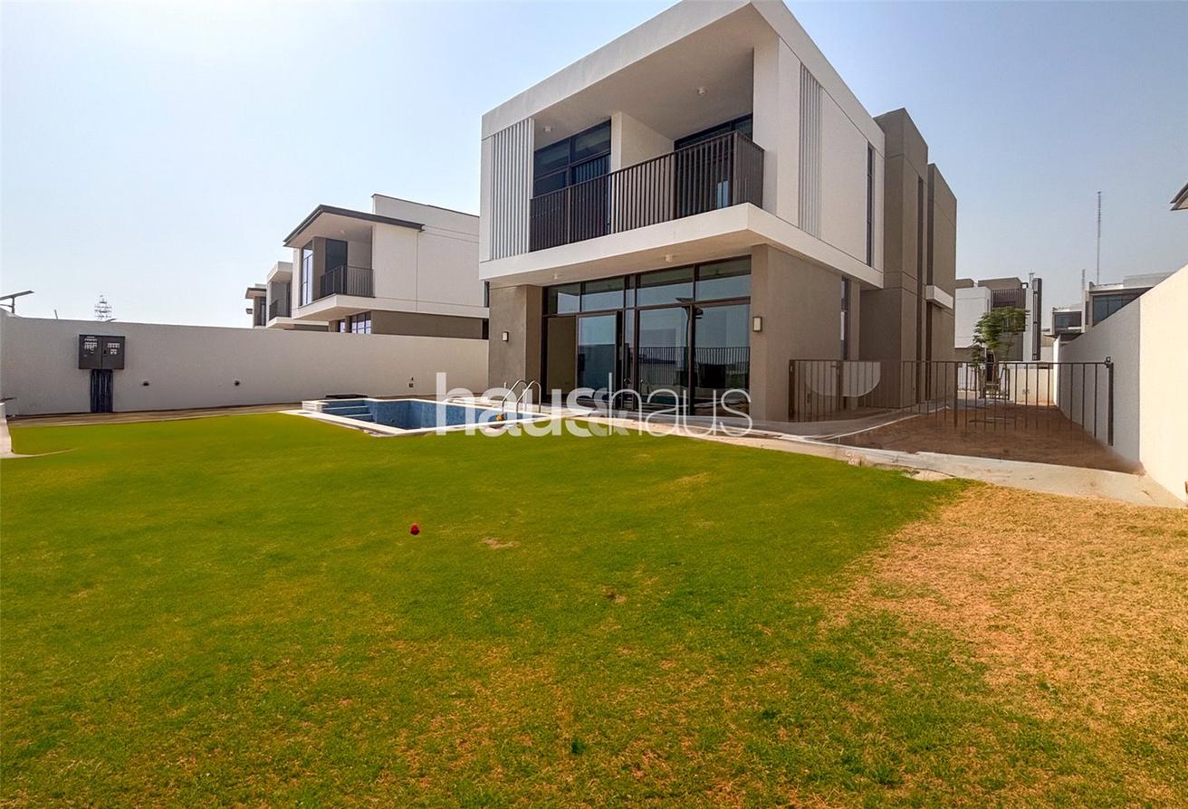 Villa de 4 dormitorios en Al Furjan, UAE No. 99081