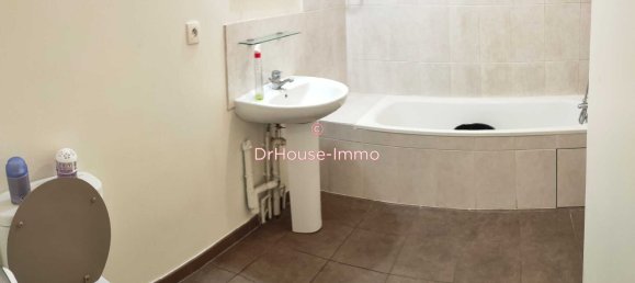 Studio in Saint-Denis, France, Nr. 131670 5