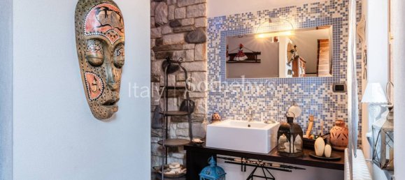 4 Schlafzimmer Villa in Barga, Italy, Nr. 98798 14