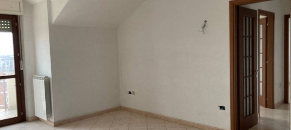 3 rooms Apartment in Moncalieri, Italy No. 44330 11