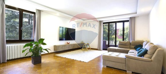 8-salle Villa à Arcore, Italy No. 267955 7