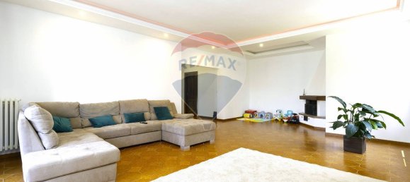 8-salle Villa à Arcore, Italy No. 267955 9