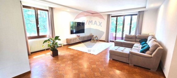 8-salle Villa à Arcore, Italy No. 267955 12