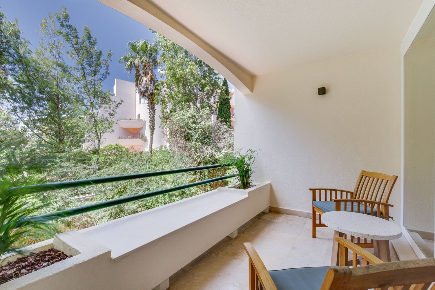 Apartamento de 3 dormitorios en Cascais, Portugal No. 300394