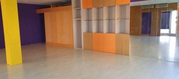 104m² Commercial property in Tona, Spain No. 88322 4