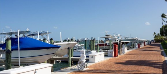 2 chambres propriété commerciale à vendre à Miami, Miami-Dade, Florida, USA № 615760 10