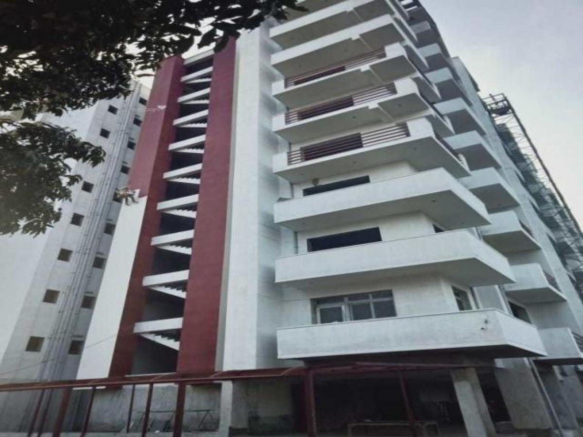 2 bedrooms House in Lucknow, India No. 42076