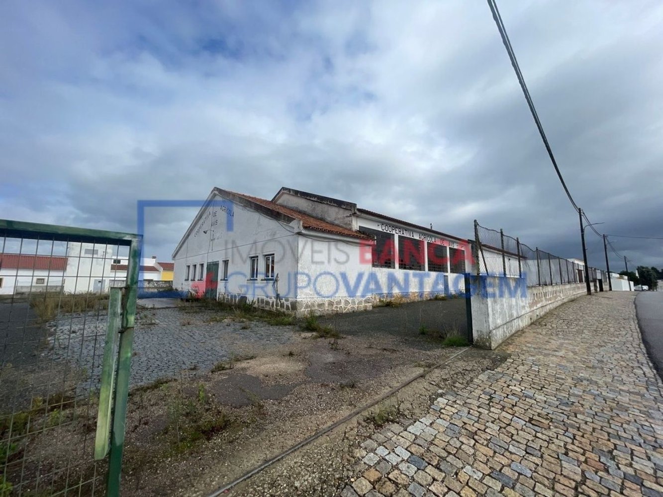 593m² Warehouse in Avis, Portugal No. 13189