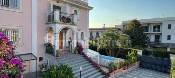 3 bedrooms Villa in Quarto, Italy No. 317424 3