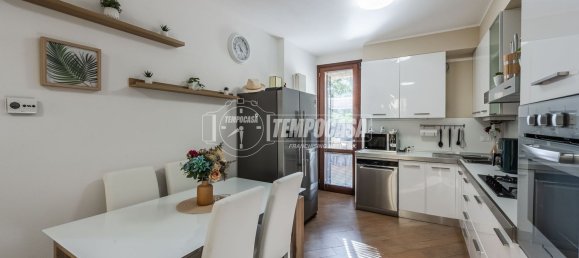 3 bedrooms Apartment in Maranello, Italy No. 376329 10