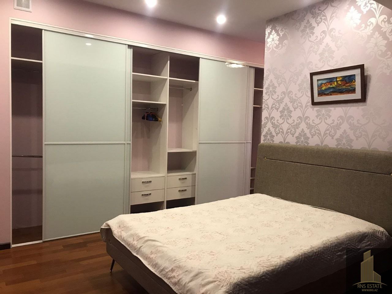 Квартира с 3 спальнями в Хатаинский район, Азербайджан № 1773