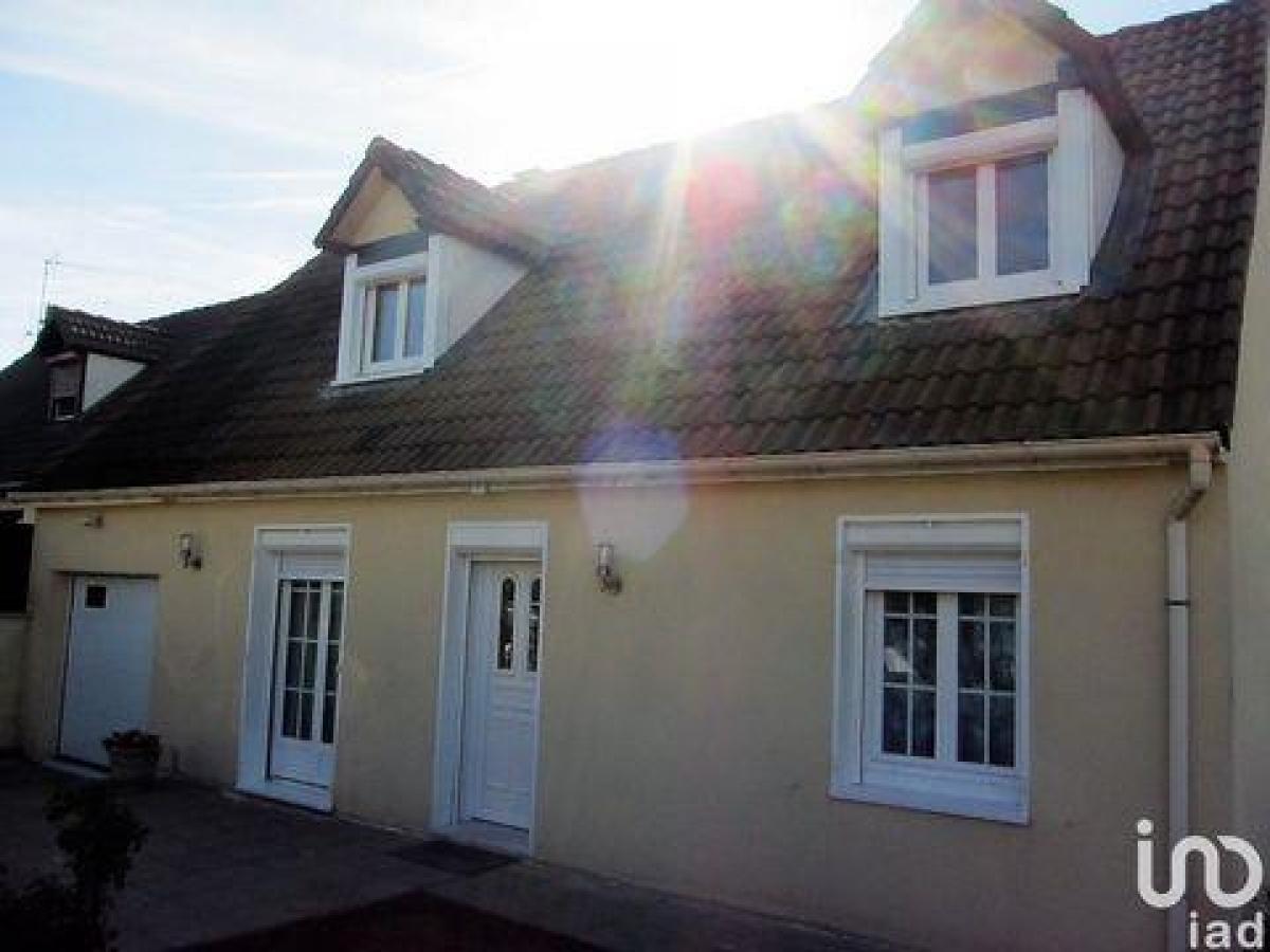 3 bedrooms House in Gisors, France No. 23062
