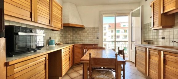 Apartamento de 2 dormitorios en Annecy, France No. 285558 4