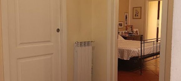 4 bedrooms Apartment in Prato, Italy No. 328862 6