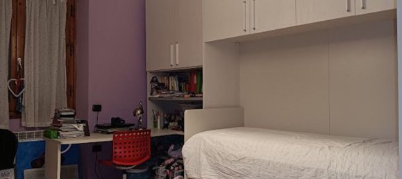 4 bedrooms Apartment in Prato, Italy No. 328862 9