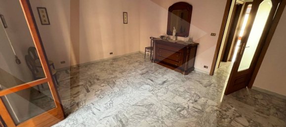 Apartamento de 4 divisões em Cerignola, Italy N.º 34049 35