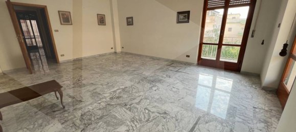 Apartamento de 4 divisões em Cerignola, Italy N.º 34049 33