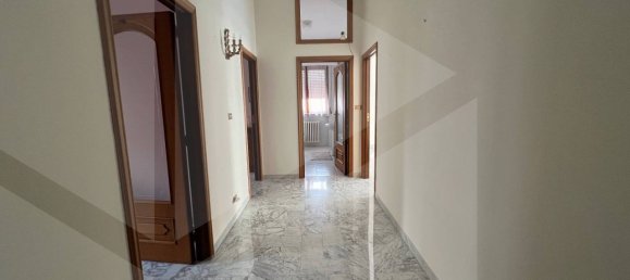 Apartamento de 4 divisões em Cerignola, Italy N.º 34049 40