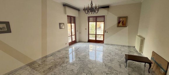 Apartamento de 4 divisões em Cerignola, Italy N.º 34049 29