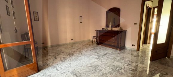 Apartamento de 4 divisões em Cerignola, Italy N.º 34049 36