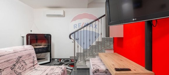 Villa de 4 habitaciónes en Capoterra, Italy No. 28327 23